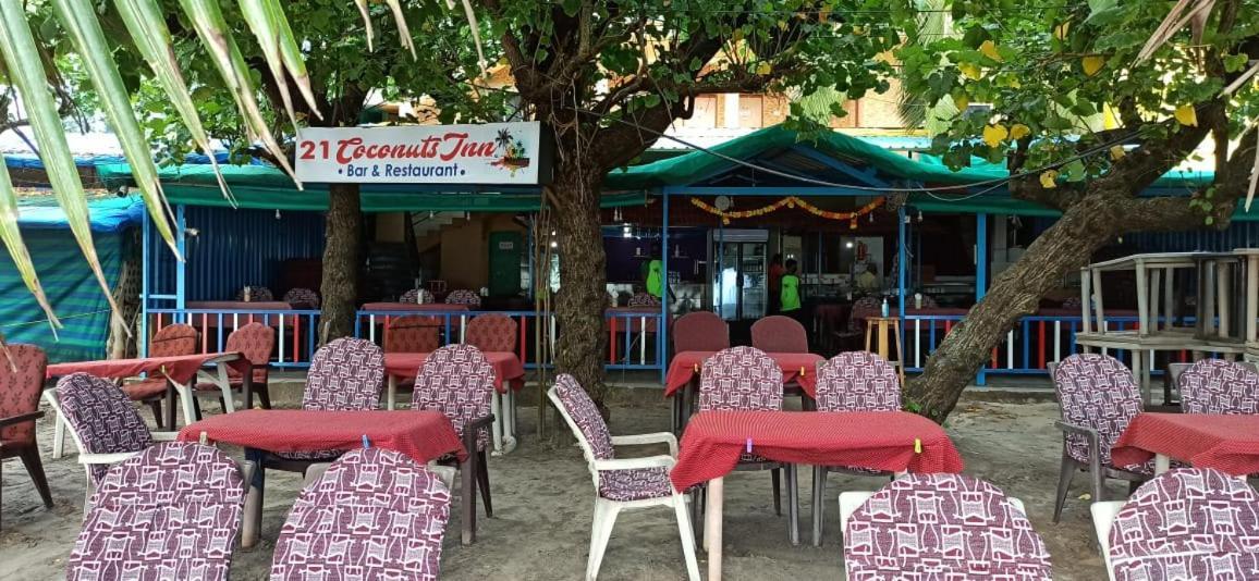21Coconuts Inn 아람볼 외부 사진