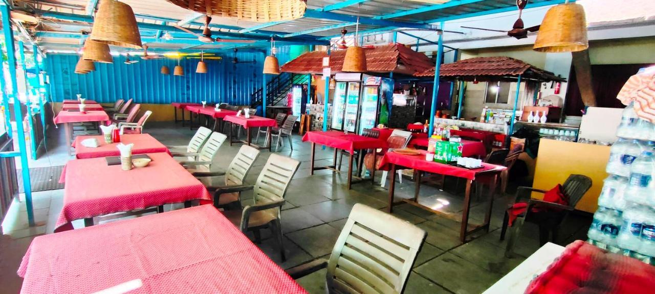 21Coconuts Inn 아람볼 외부 사진